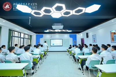 產教融合新篇章 安培中心攜手三企共建軟件與網絡安全產業(yè)學院，賦能上海網絡信息安全軟件開發(fā)